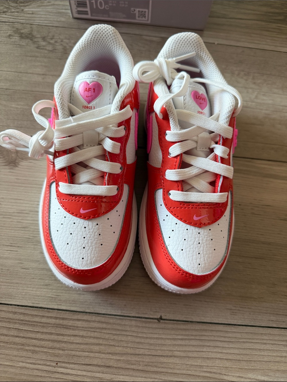 Nike Kids White & Red Low Top Sneakers with Pink Heart Details